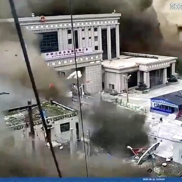 Dahsyatnya Gelombang Celah Gyirong Nepal-Tiongkok