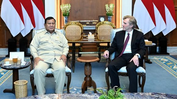 Terima Wakil Menteri Perang AS, Presiden Prabowo Perkuat Kemitraan Strategis RI-AS