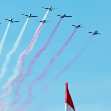 Demo Udara 81 Pesawat TNI Meriahkan Gladi Kotor HUT ke-81 RI di Istana