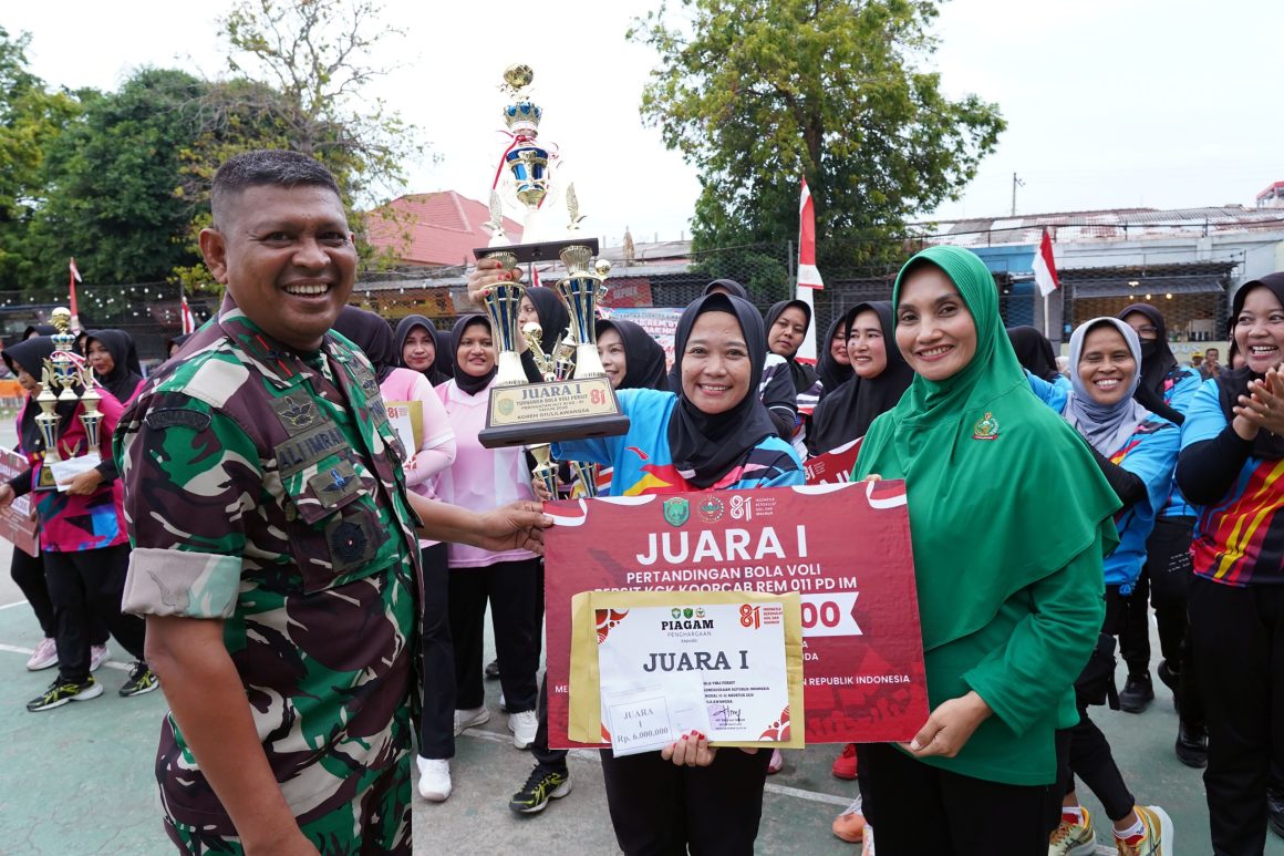 WhatsApp Image 2026-08-18 at 18.54.10 Kemeriahan Hari Kemerdekaan, Prajurit TNI, Persit dan Anak-Anak Ikuti Lomba di Korem 011/Lilawangsa