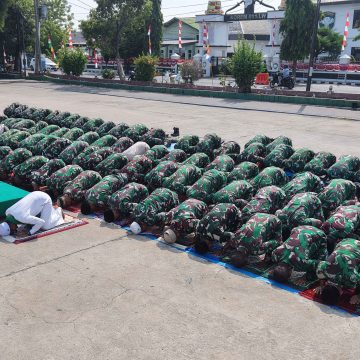 mbcindonesia.com Dari Aceh Ratusan TNI Sujud Istisqa Doakan Kalimantan