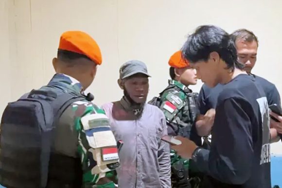 Pimpinan KKB Abdon Kisamdu Tak Berkutik Saat Ditangkap TNI