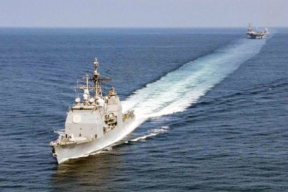 Iran Klaim Serang Kapal Perang AS di Iran Klaim Serang Kapal Perang AS di Selat Hormuz