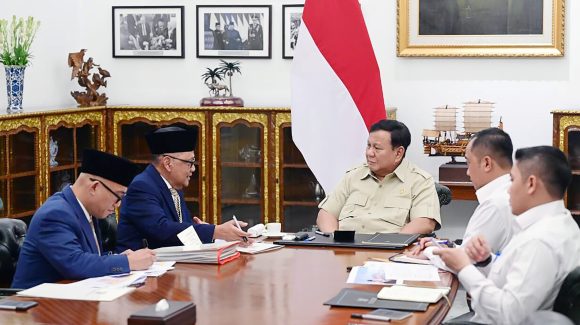 Presiden Prabowo Antrean Haji Turun Jadi 14 Tahun Presiden Pangkas Antrean Haji, dari 49 Tahun Jadi 14 Tahun