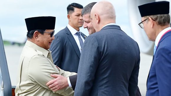 Presiden Prabowo Tiba di Rusia Strategis Prabowo Putin Jadi Sorotan Dunia