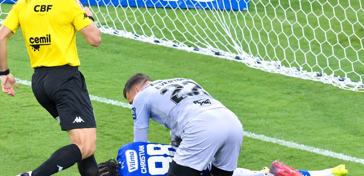 Langkah! 23 Pemain Kena Kartu Merah Final Campeonato Mineiro