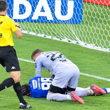 Langkah! 23 Pemain Kena Kartu Merah Final Campeonato Mineiro