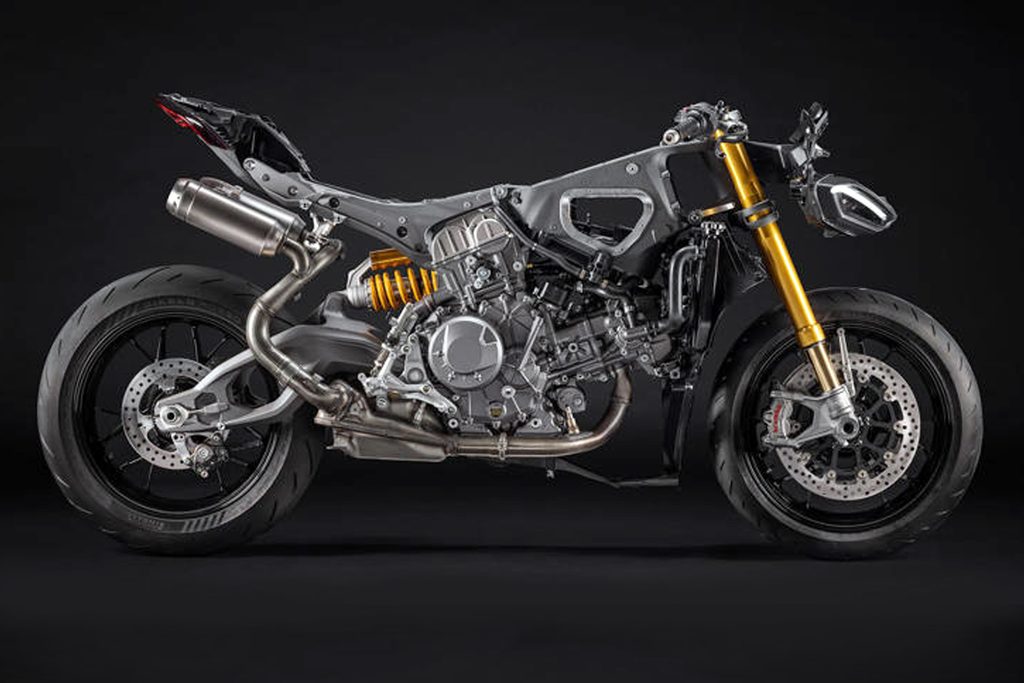 Subframe monocoque Ducati Panigale V2 Special Edition MM93 terpasang pada bagian kepala silinder belakang mesin. Berfungsi sebagai penopang struktur rangka sekaligus membantu menjaga kekakuan dan kestabilan motor. Rancangan ini mengintegrasikan mesin sebagai bagian penting dari struktur penopang kendaraan.