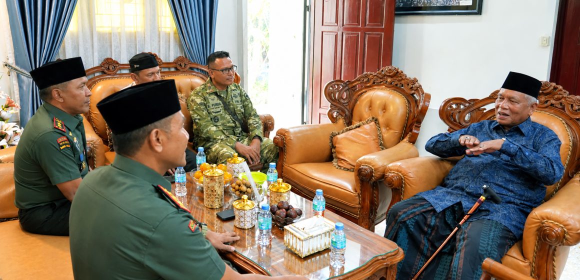 Ulama Aceh Abu Manan: TNI dan Ulama Tidak Bisa Dipisahkan