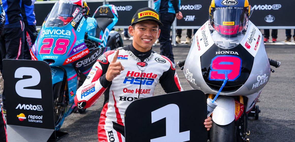 Profil Veda Ega Pratama Cetak Sejarah Moto3 Dunia