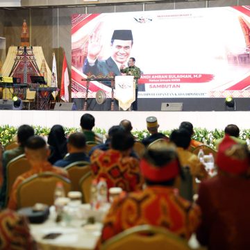 _DSC8160 Mentan Amran Ajak Masyarakat Toraja Perkuat Pertanian Nasional