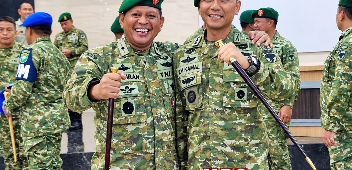 Brigjen Ali Imran Serahkan Tongkat Komando Danrem 011 Lilawangsa kepada Kolonel Mustafa Kamal